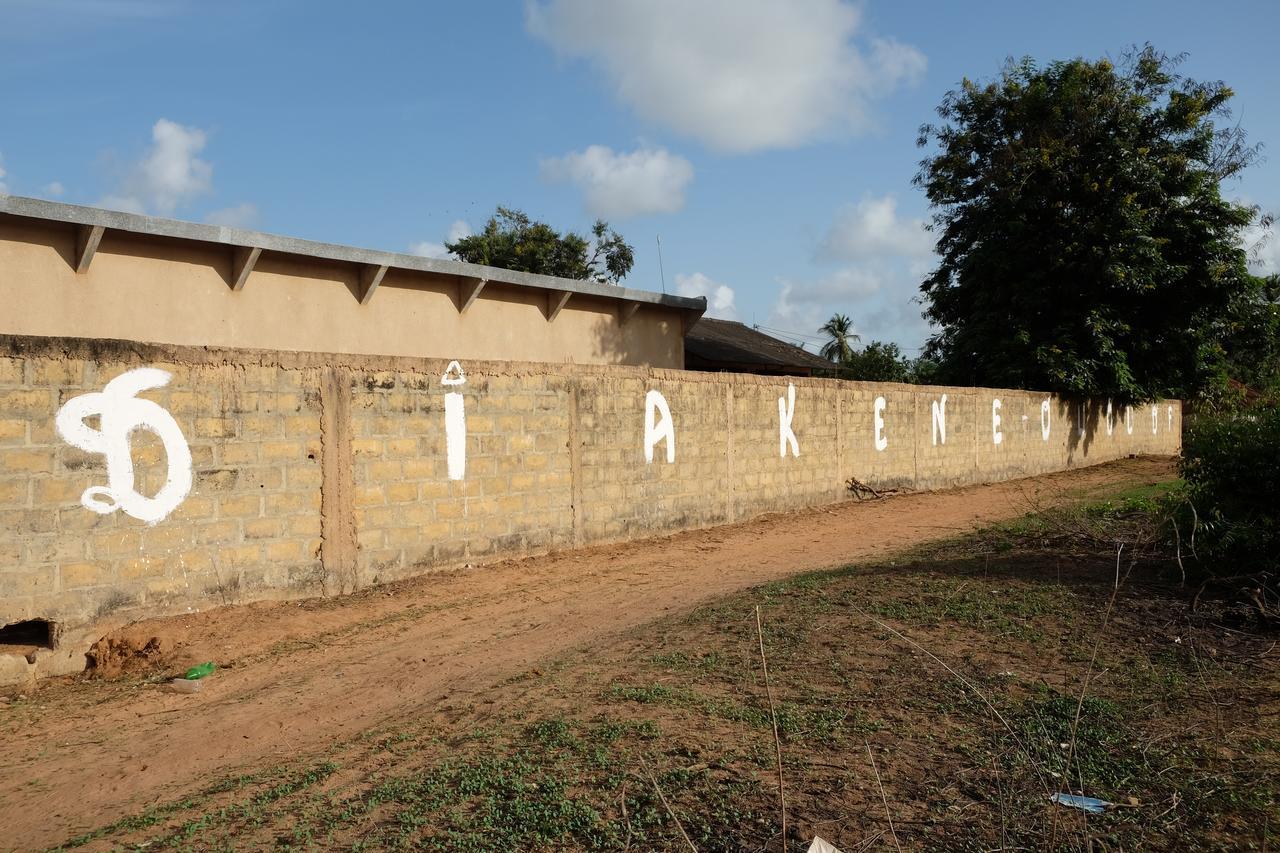 Centre Touristique Et Culturel Casamance Guest House Diakene Ouolof Екстериор снимка